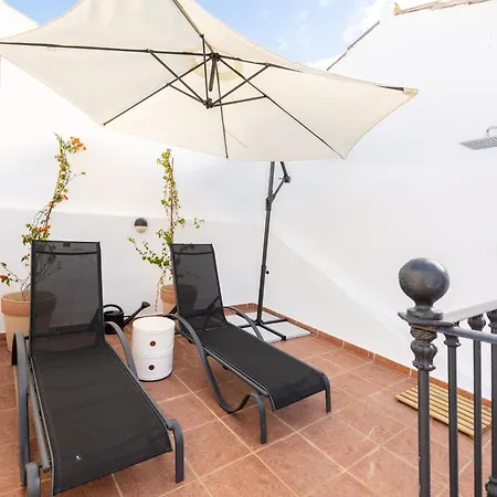 Spacious Bright Palace -1bedroom-terrace-center