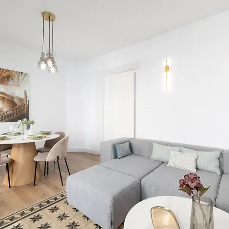 Spacious Bright Palace -1bedroom-terrace-center Apartment